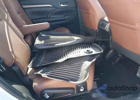 2019 Toyota Highlander Limited Platinum from USA, damaged, VIN 5TDDZRFH8KS992378